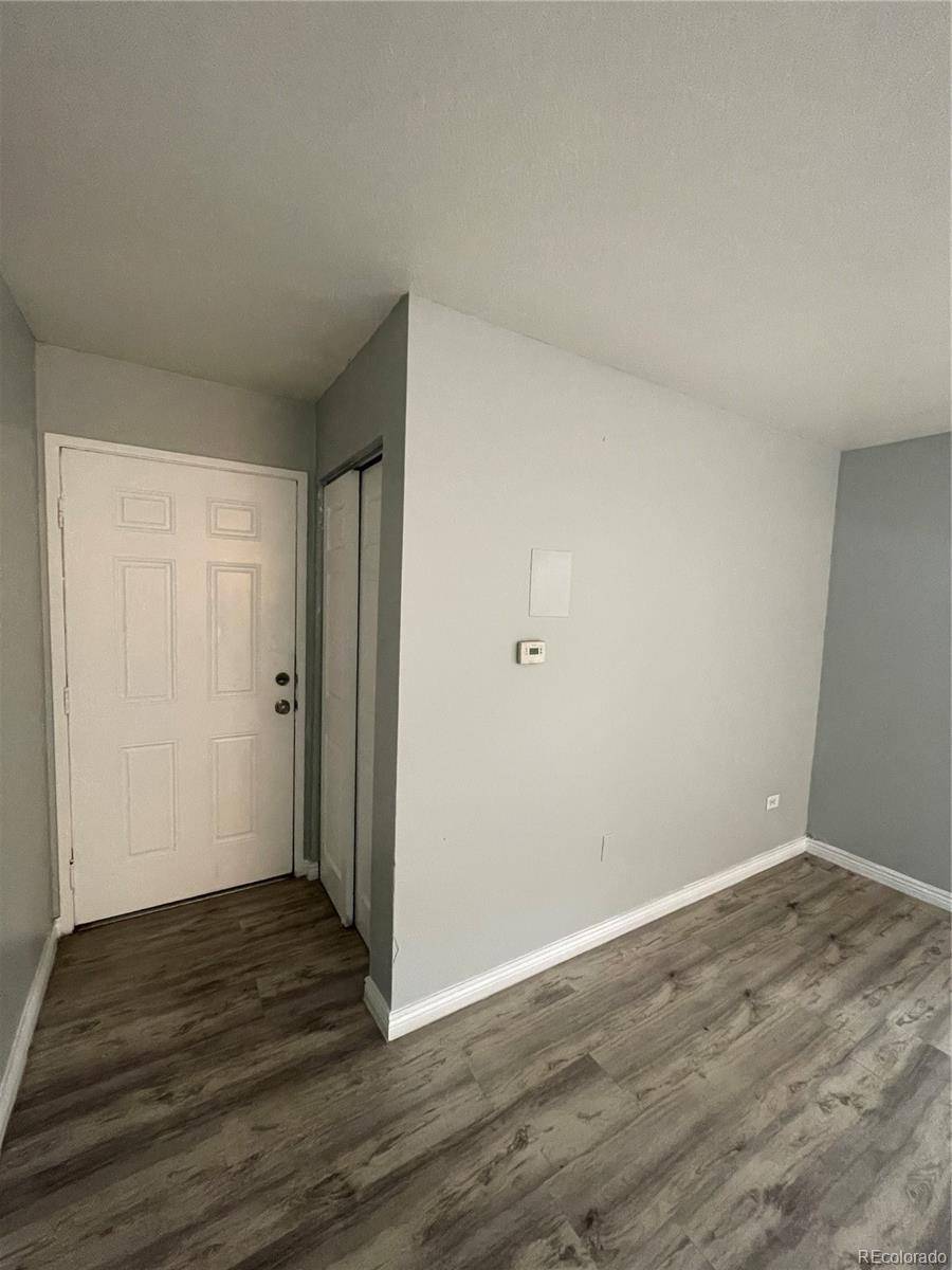 1590 clinton #6, Aurora, CO 80010