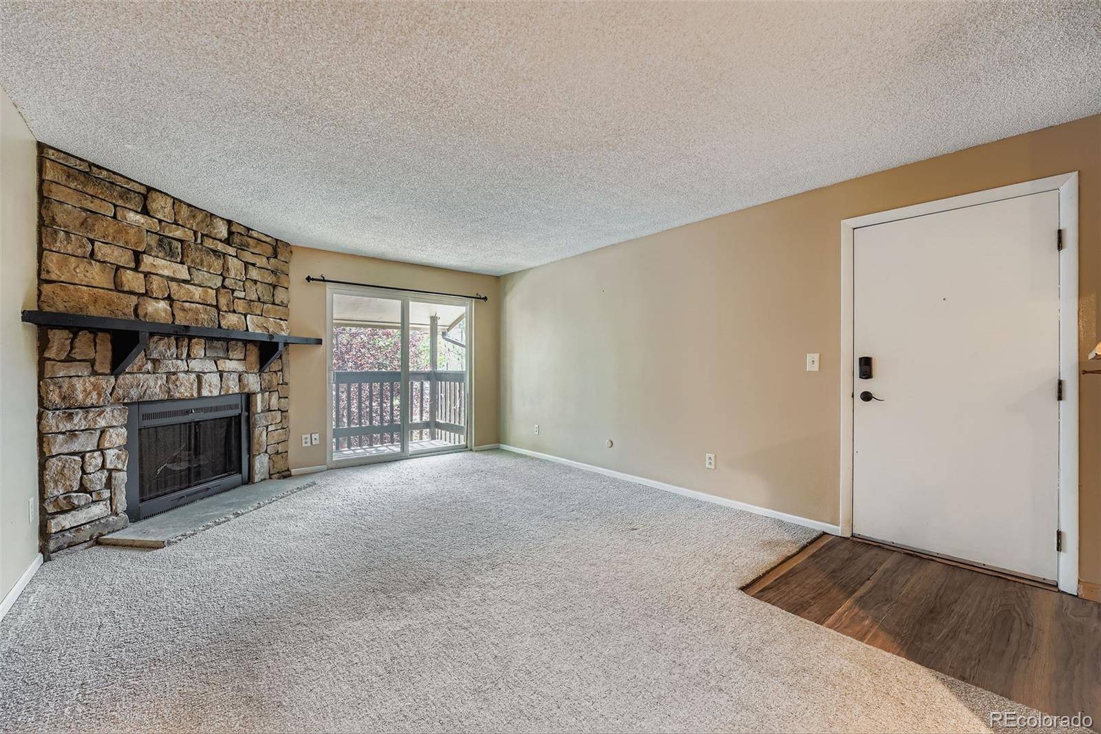 1876 S Pitkin CIR #B, Aurora, CO 80017