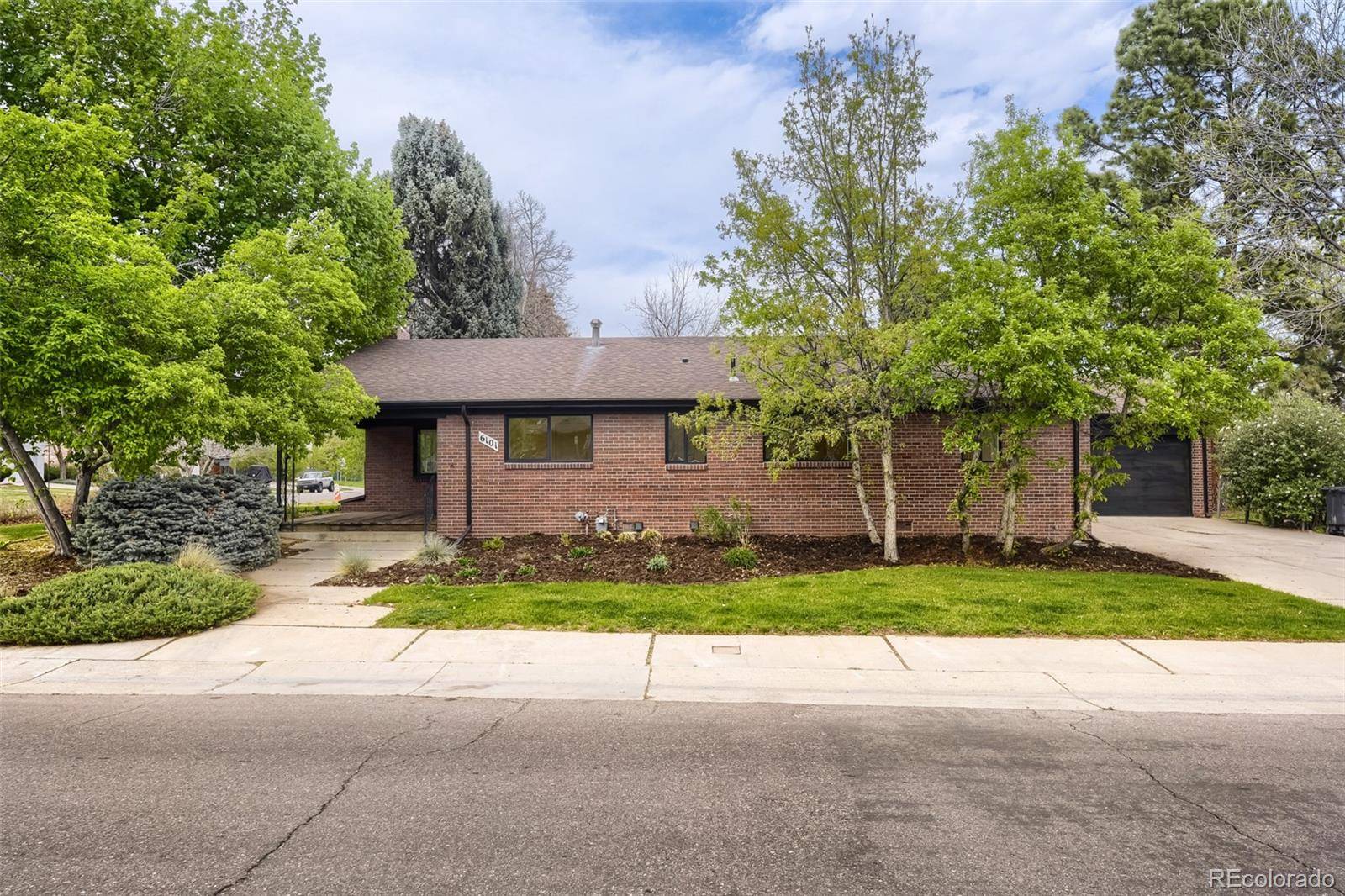 6101 E 3rd AVE, Denver, CO 80220
