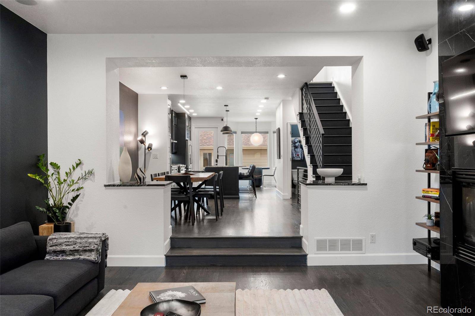 186 S Garfield ST, Denver, CO 80209