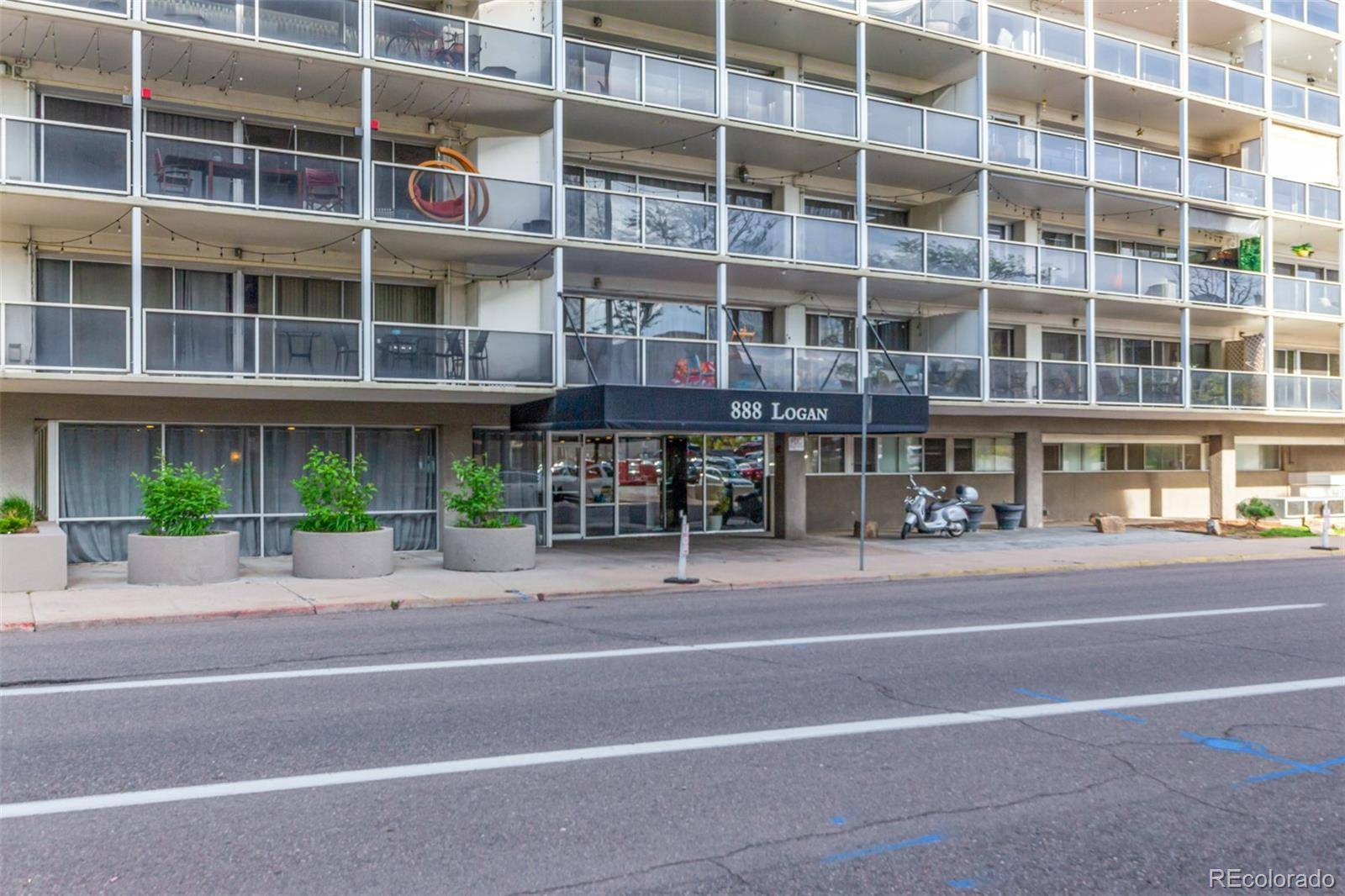 888 N Logan ST #2F, Denver, CO 80203