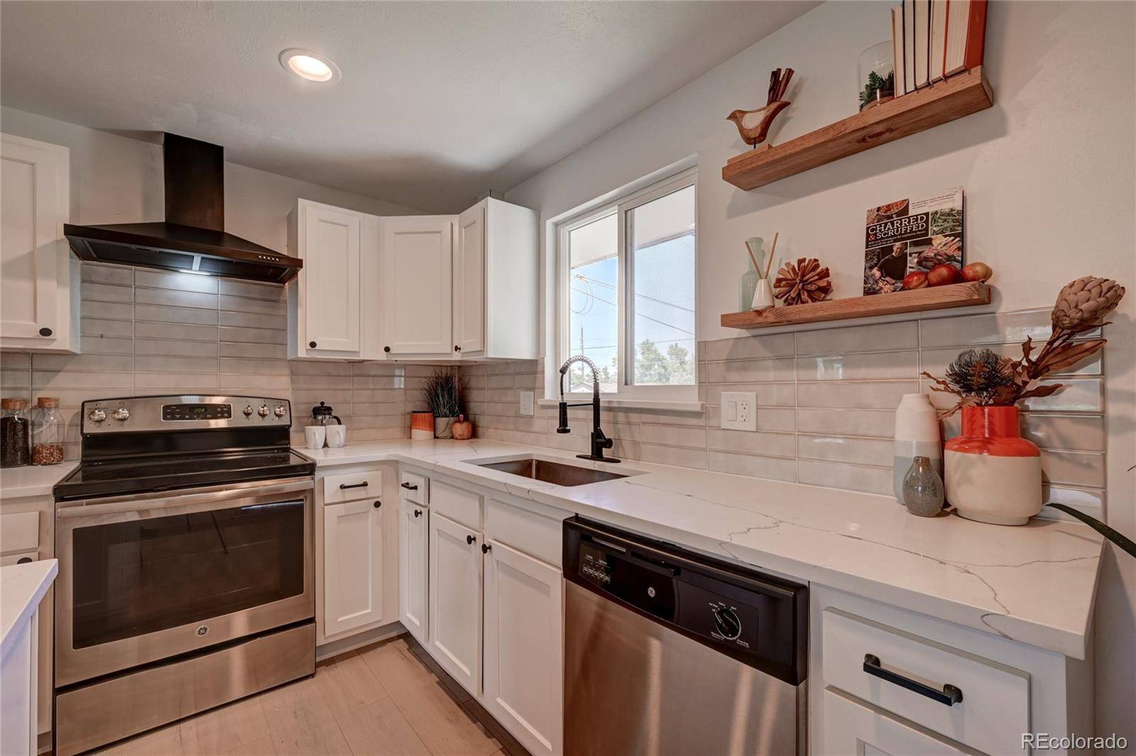 1872 S Quay ST, Lakewood, CO 80232