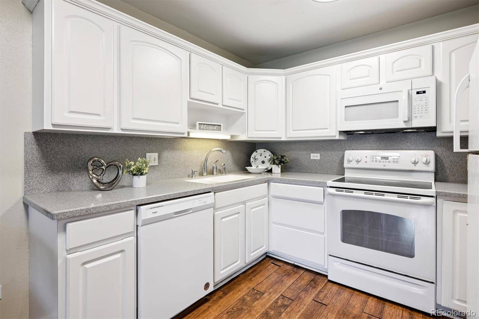 605 S Alton WAY #12B, Denver, CO 80247