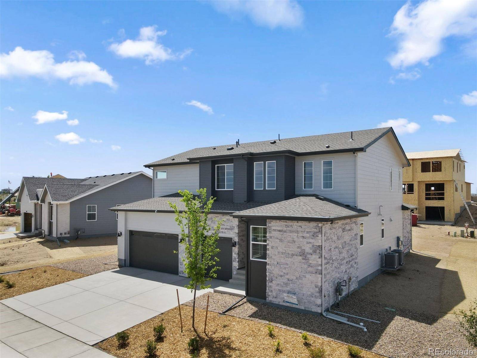 24376 E 35th DR, Aurora, CO 80019