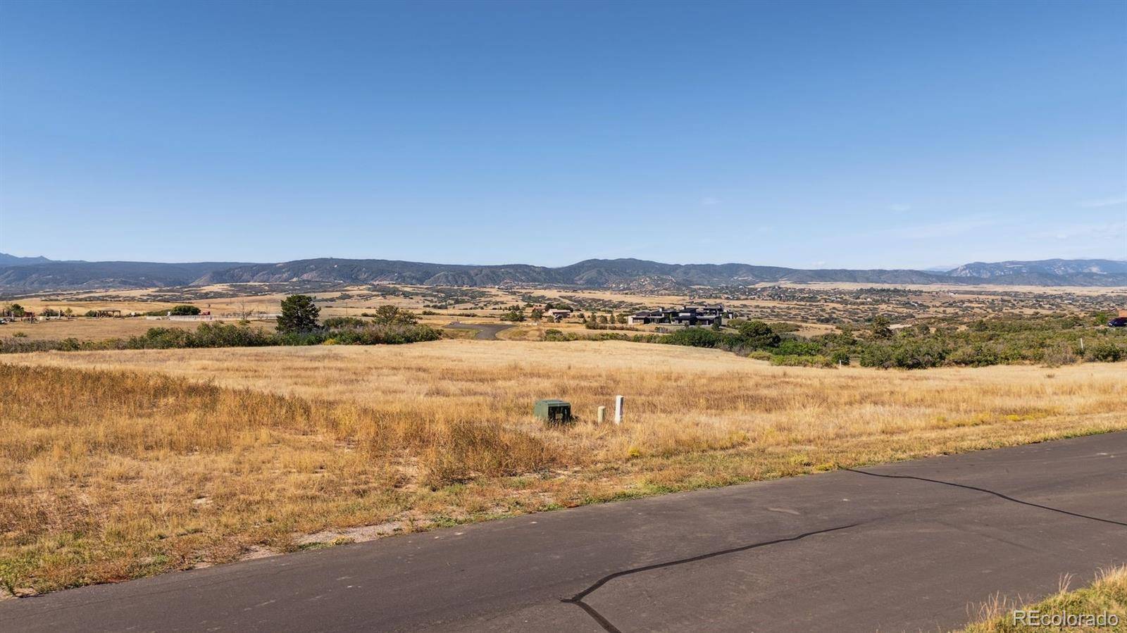 2814 Charlford LN, Sedalia, CO 80135