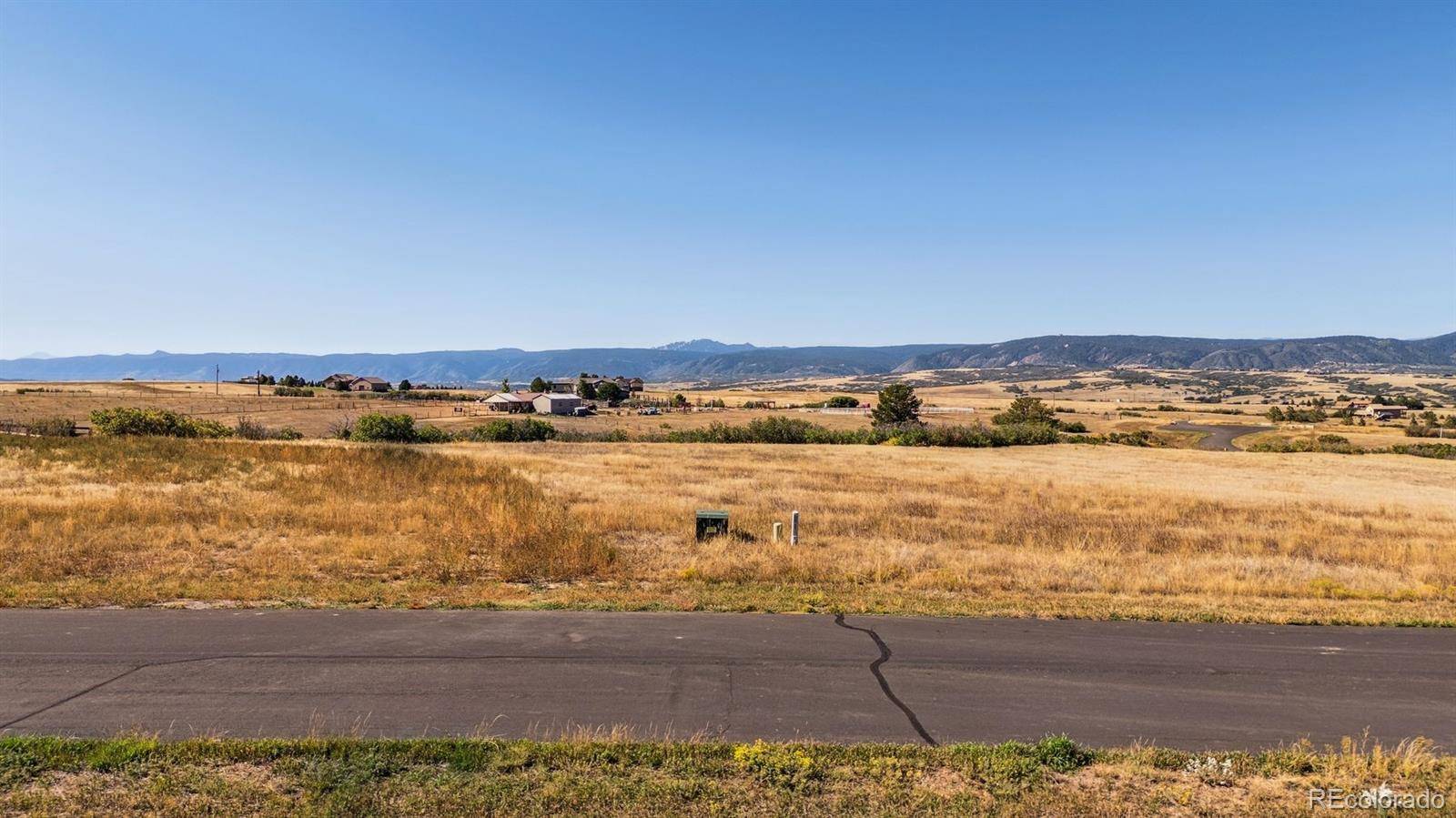 2814 Charlford LN, Sedalia, CO 80135
