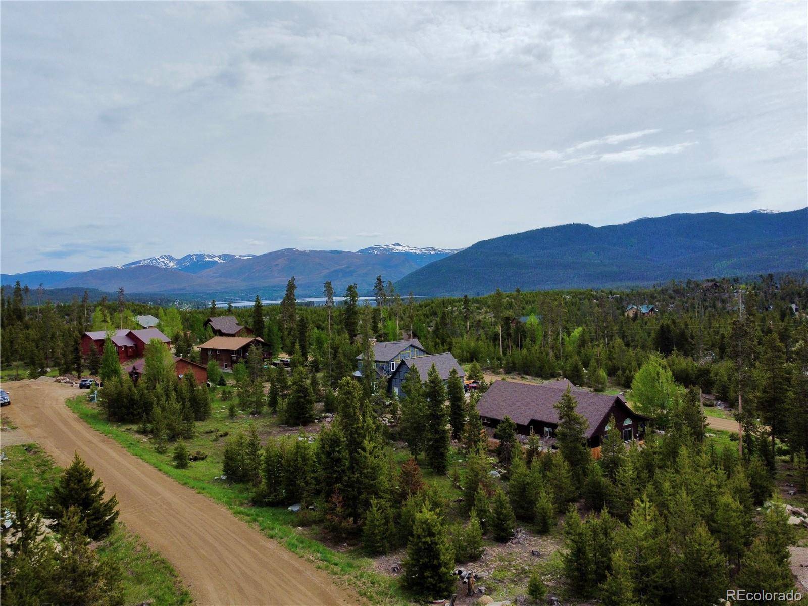 14 Rocky Mountain LN, Grand Lake, CO 80447