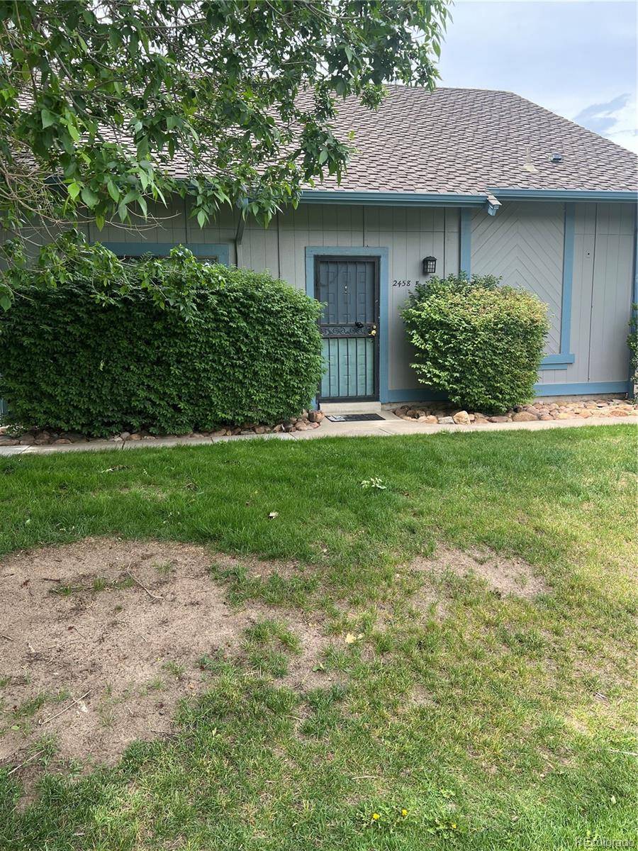 2458 S Victor ST #E, Aurora, CO 80014