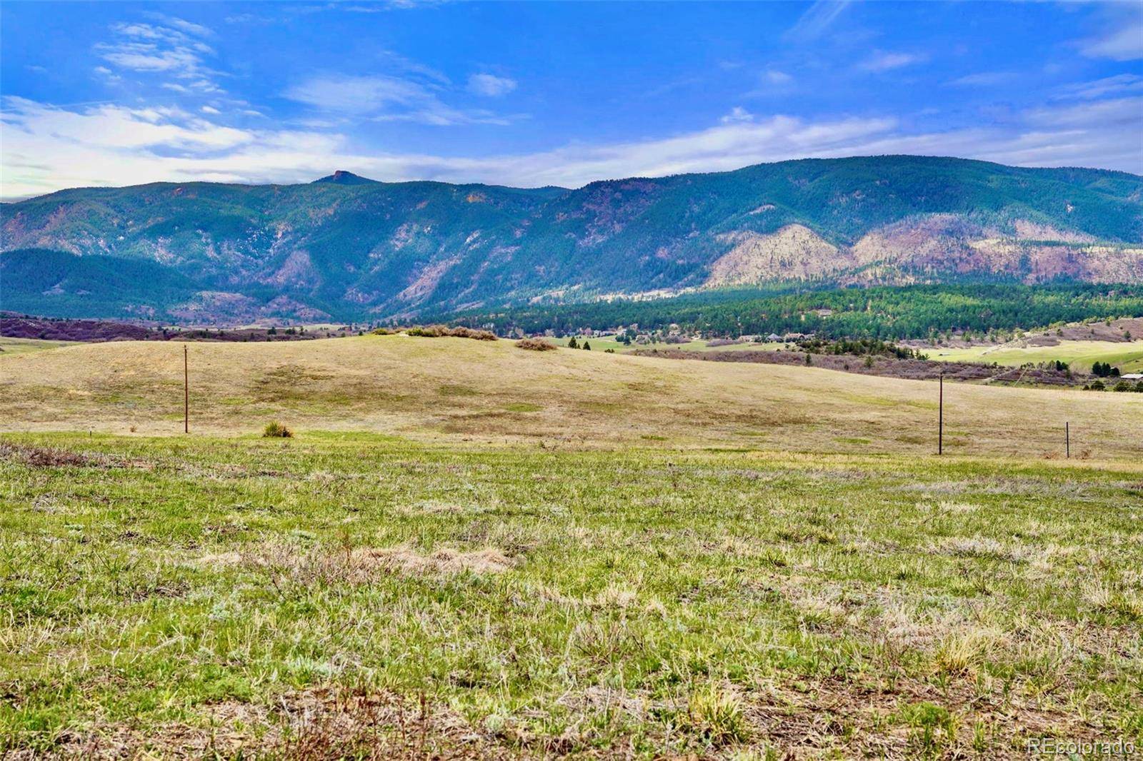 1 S Perry Park RD, Larkspur, CO 80118