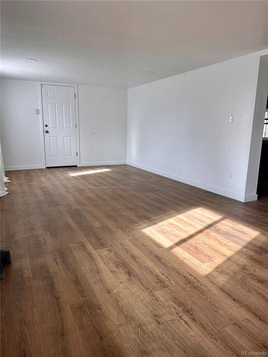 575 2nd ST, Bennett, CO 80102