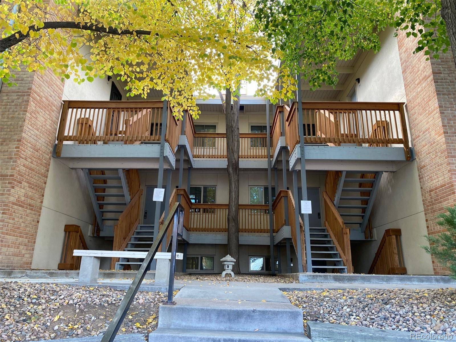 2835 S Monaco Pkwy #1-202, Denver, CO 80222