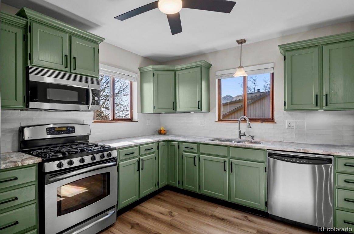 320 Columbine RD, Palmer Lake, CO 80133