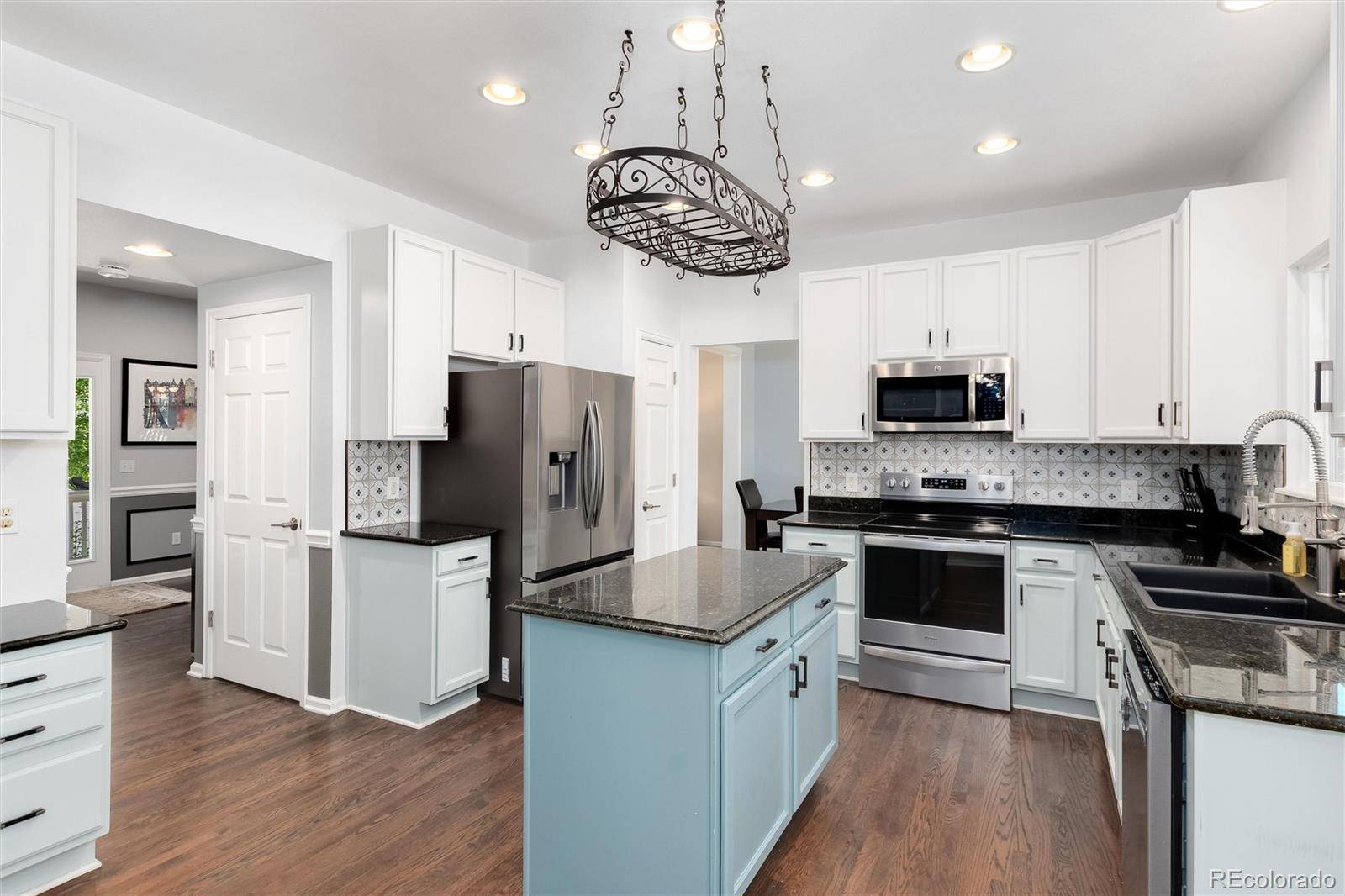 2073 Maples PL, Littleton, CO 80129