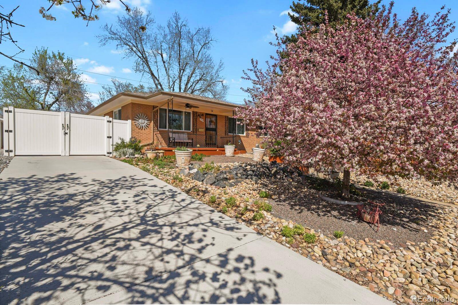 9305 W 52nd AVE, Arvada, CO 80002