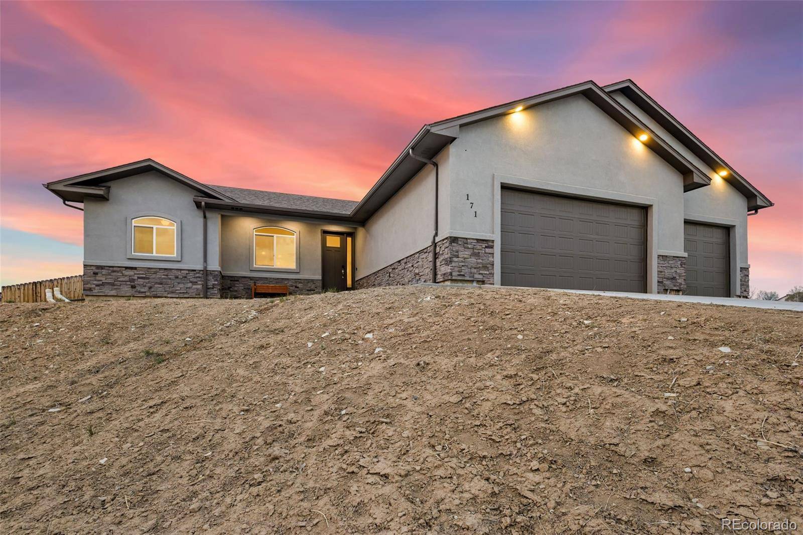 171 W Legend DR, Pueblo West, CO 81007