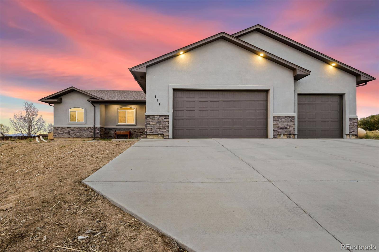171 W Legend DR, Pueblo West, CO 81007
