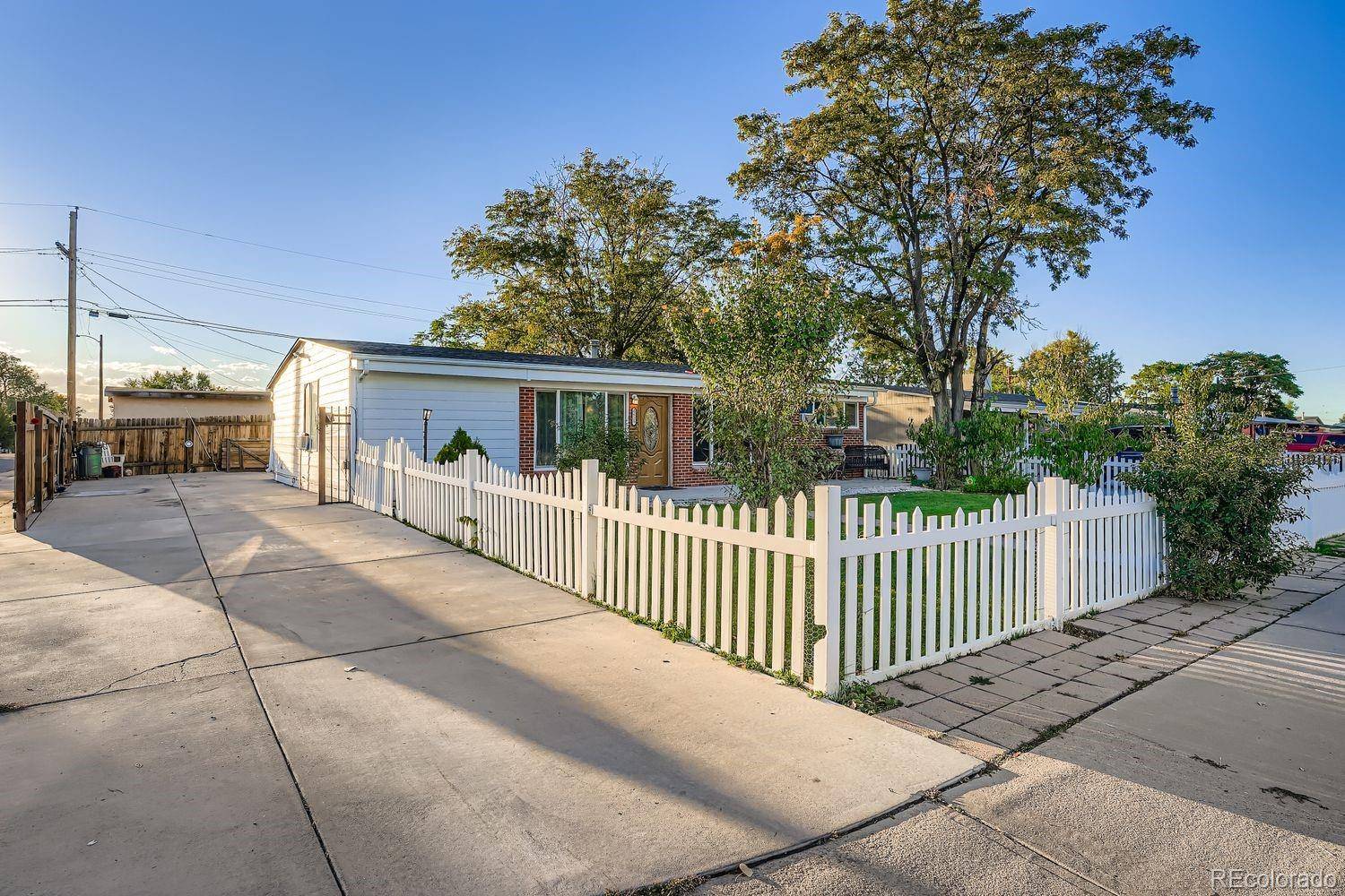 6625 Locust ST, Commerce City, CO 80022