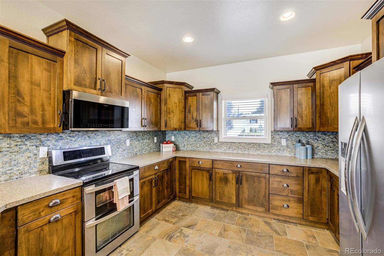 675 9th ST, Limon, CO 80828