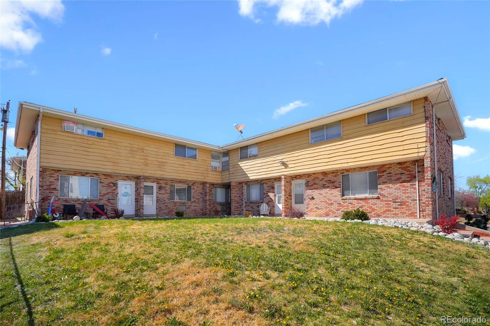 5511 S Delaware ST, Littleton, CO 80120