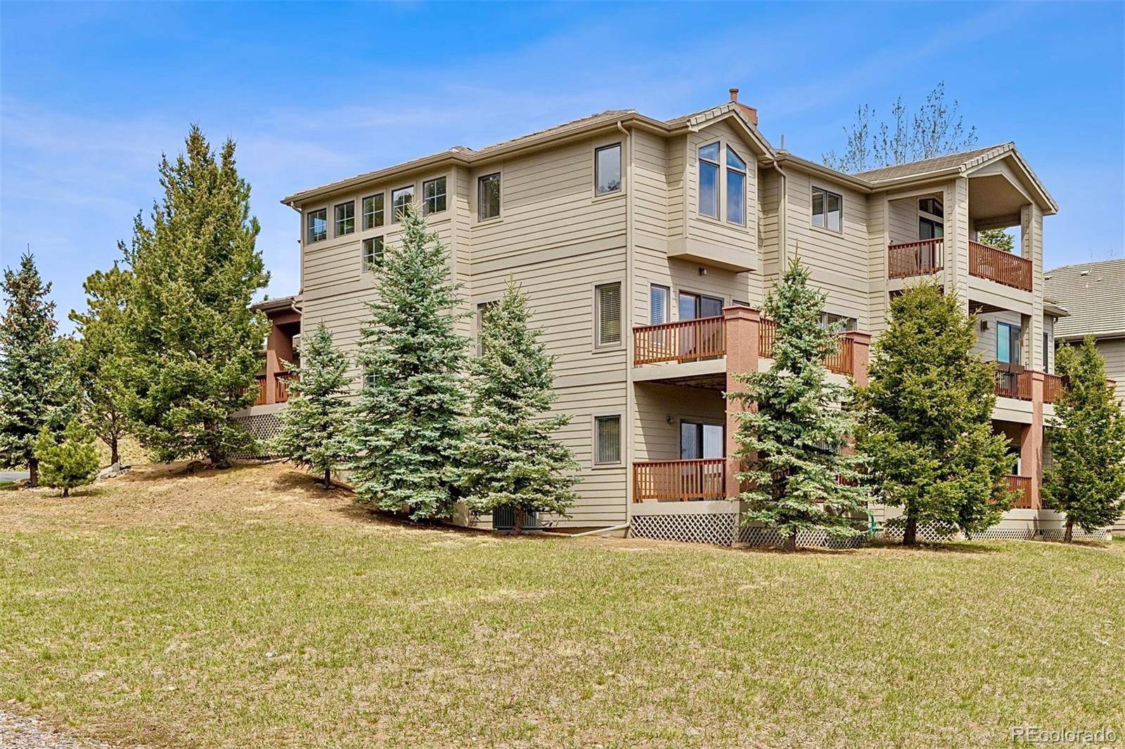 593 Ridgeside DR, Golden, CO 80401