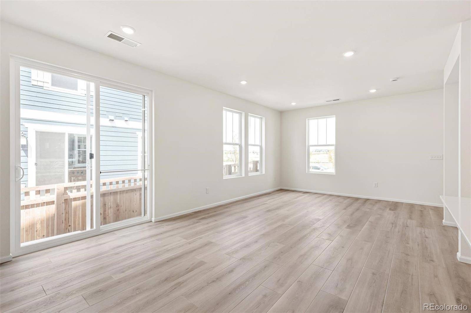 5753 N Lisbon ST, Aurora, CO 80019