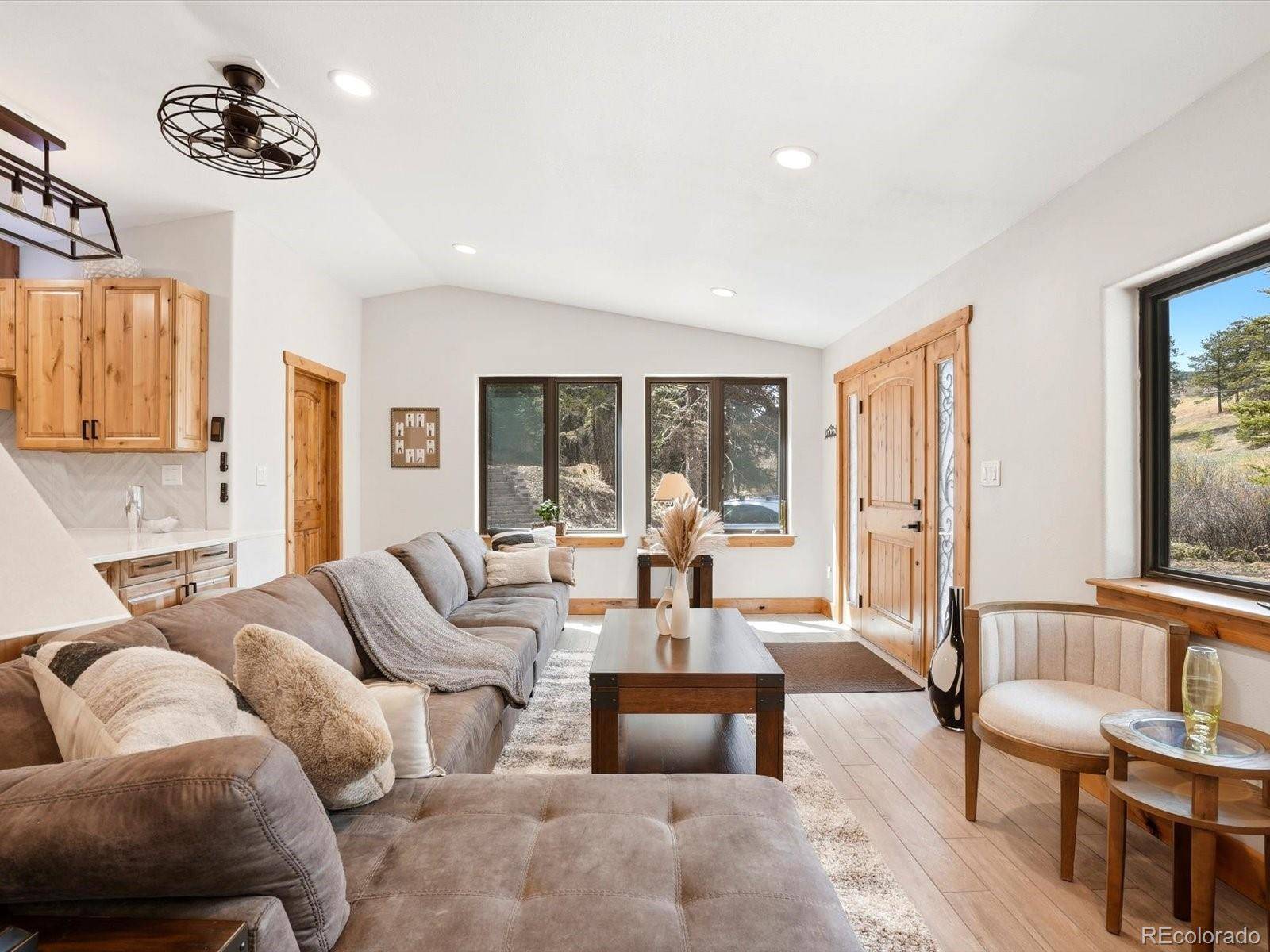 28084 Meadow TRL, Conifer, CO 80433