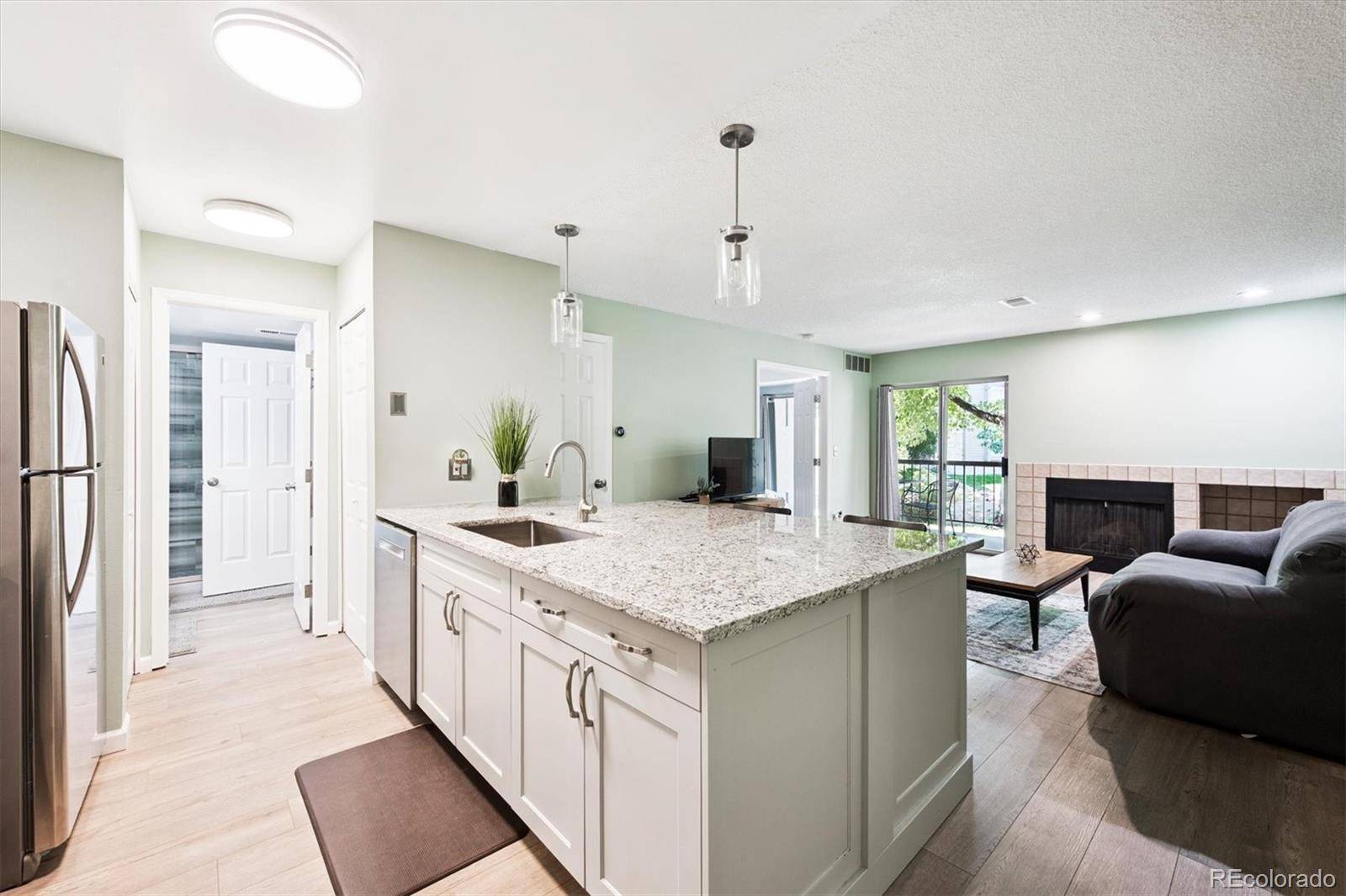 2575 S Syracuse WAY #L103, Denver, CO 80231
