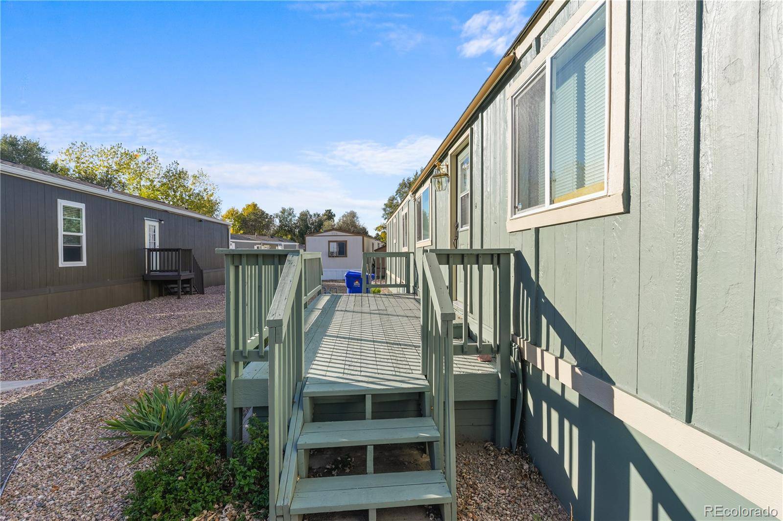 1095 Western Dr, Colorado Springs, CO 80915