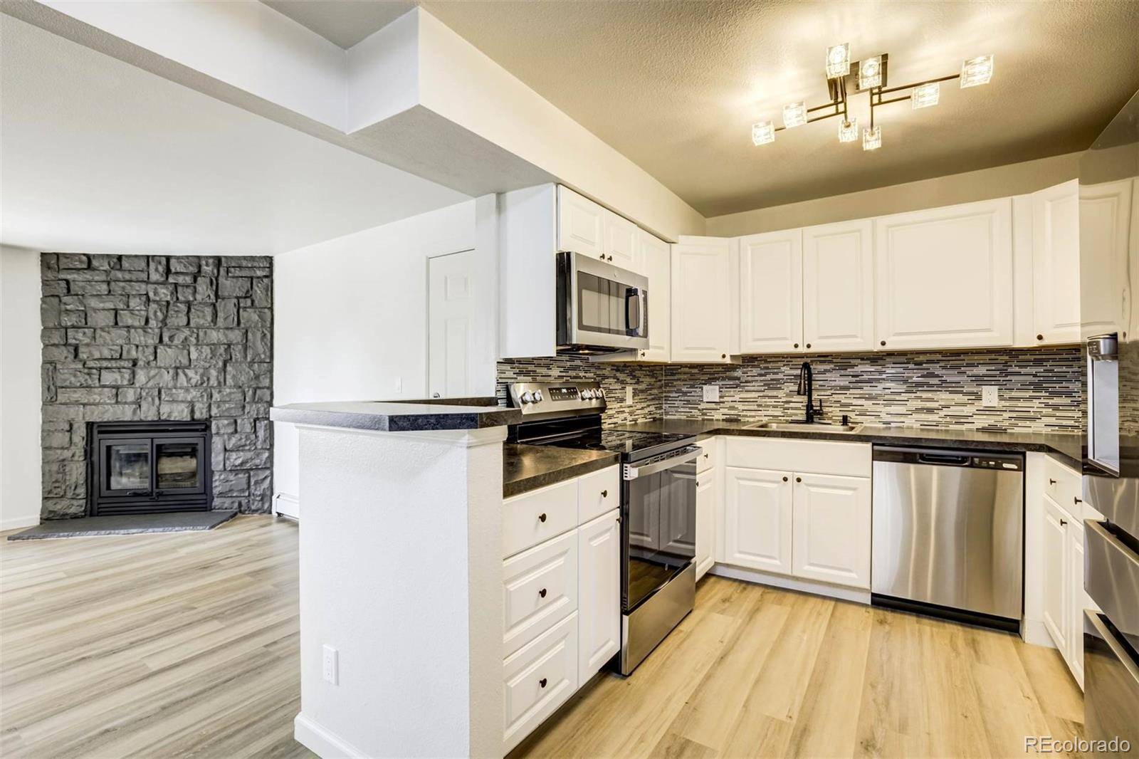 10150 E Virginia AVE #19-208, Denver, CO 80247