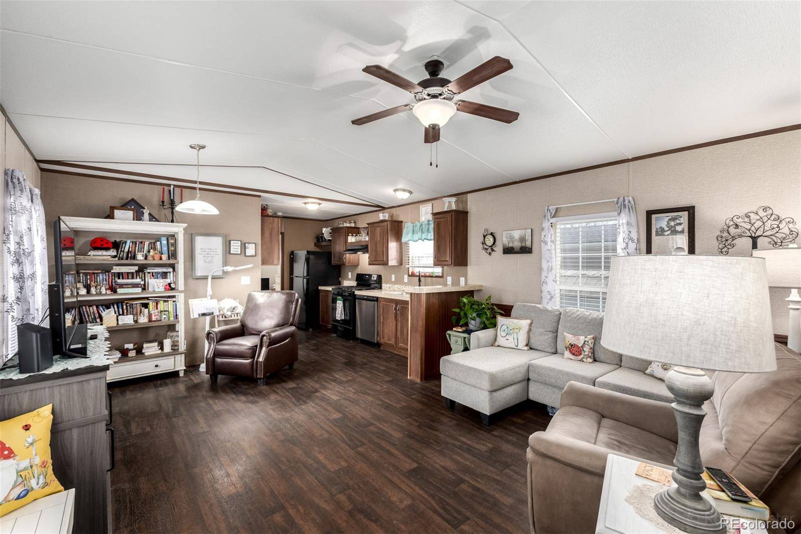 1801 W 92nd AVE, Denver, CO 80260