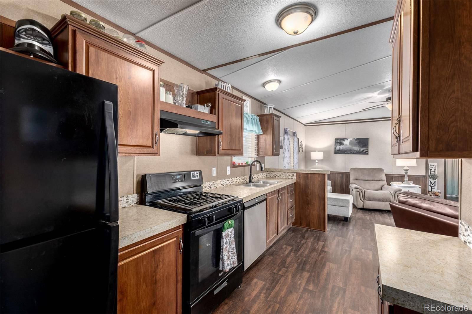 1801 W 92nd AVE, Denver, CO 80260