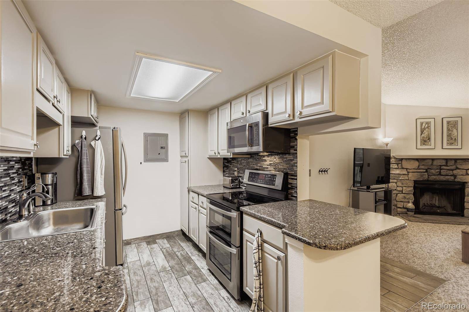 8225 E Fairmount DR #204, Denver, CO 80247