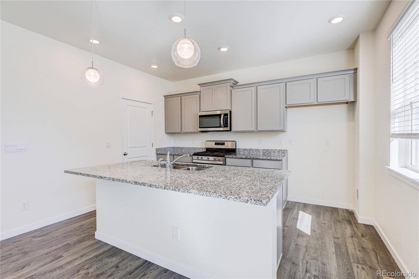 104 Coyote ST, Bennett, CO 80102
