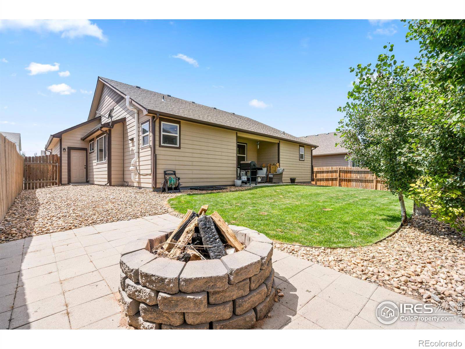 491 Homestead LN, Johnstown, CO 80534