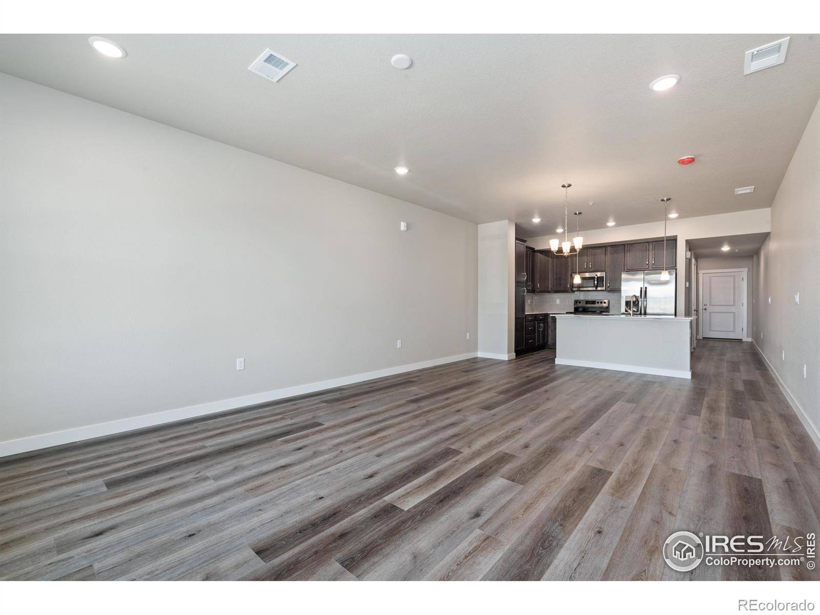 410 High Point DR #103, Longmont, CO 80504
