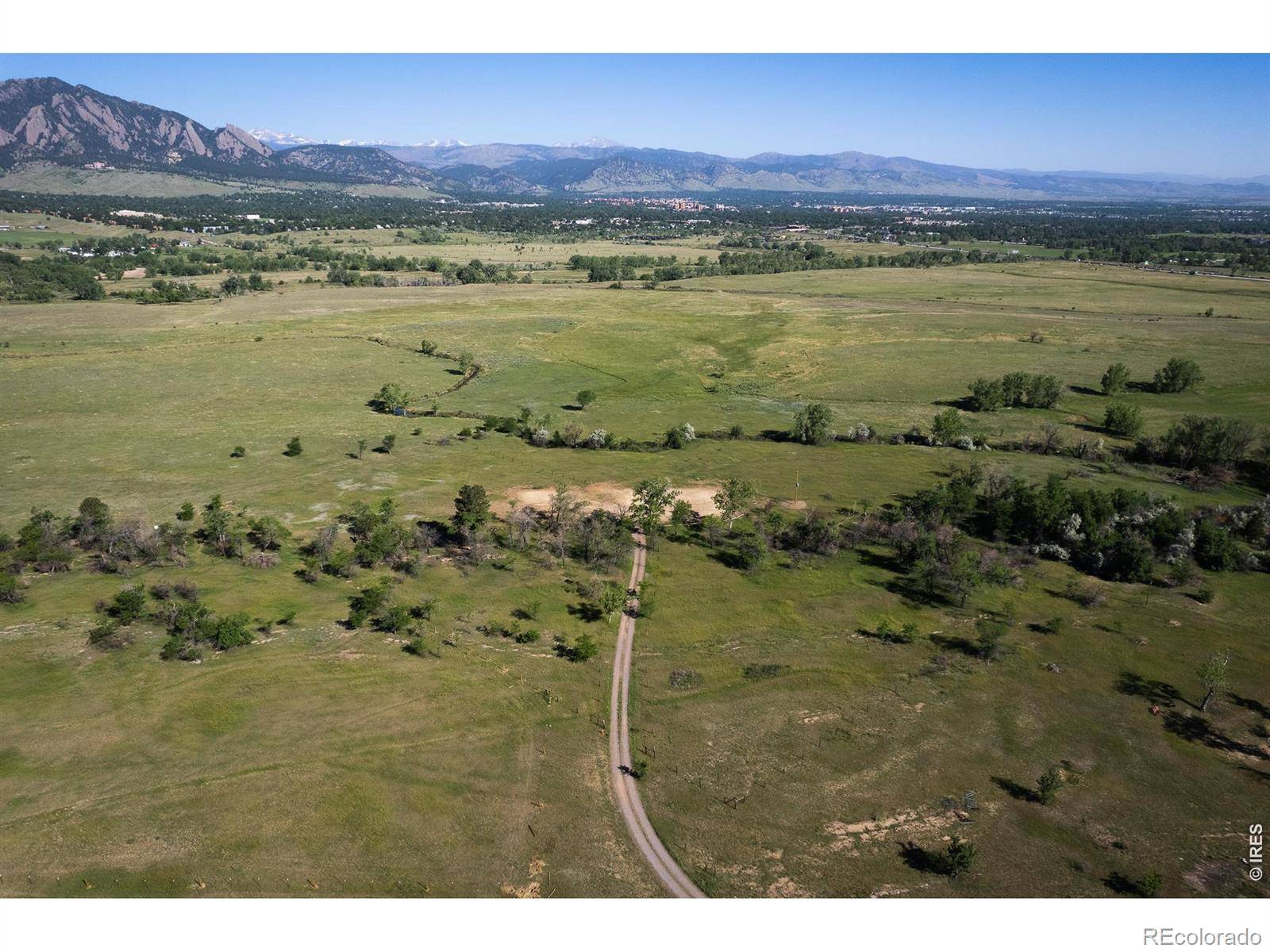 1085 S Cherryvale RD, Boulder, CO 80303