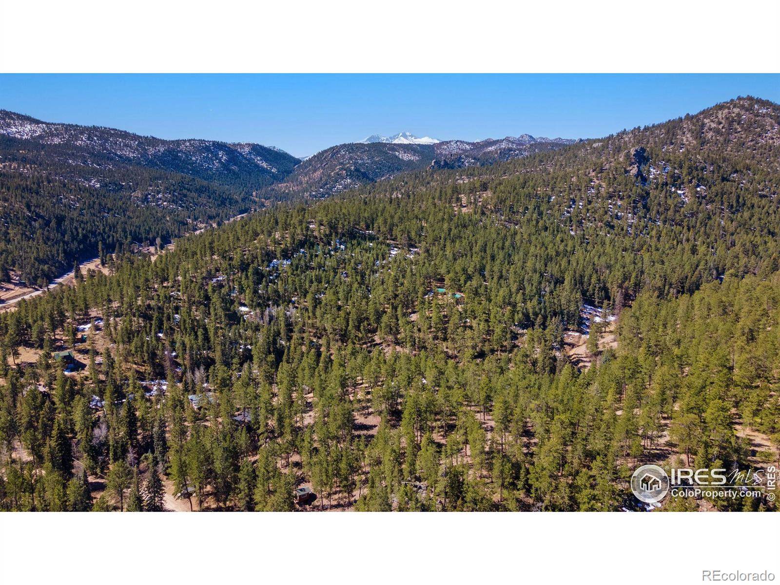 105 Fox Creek RD, Glen Haven, CO 80532