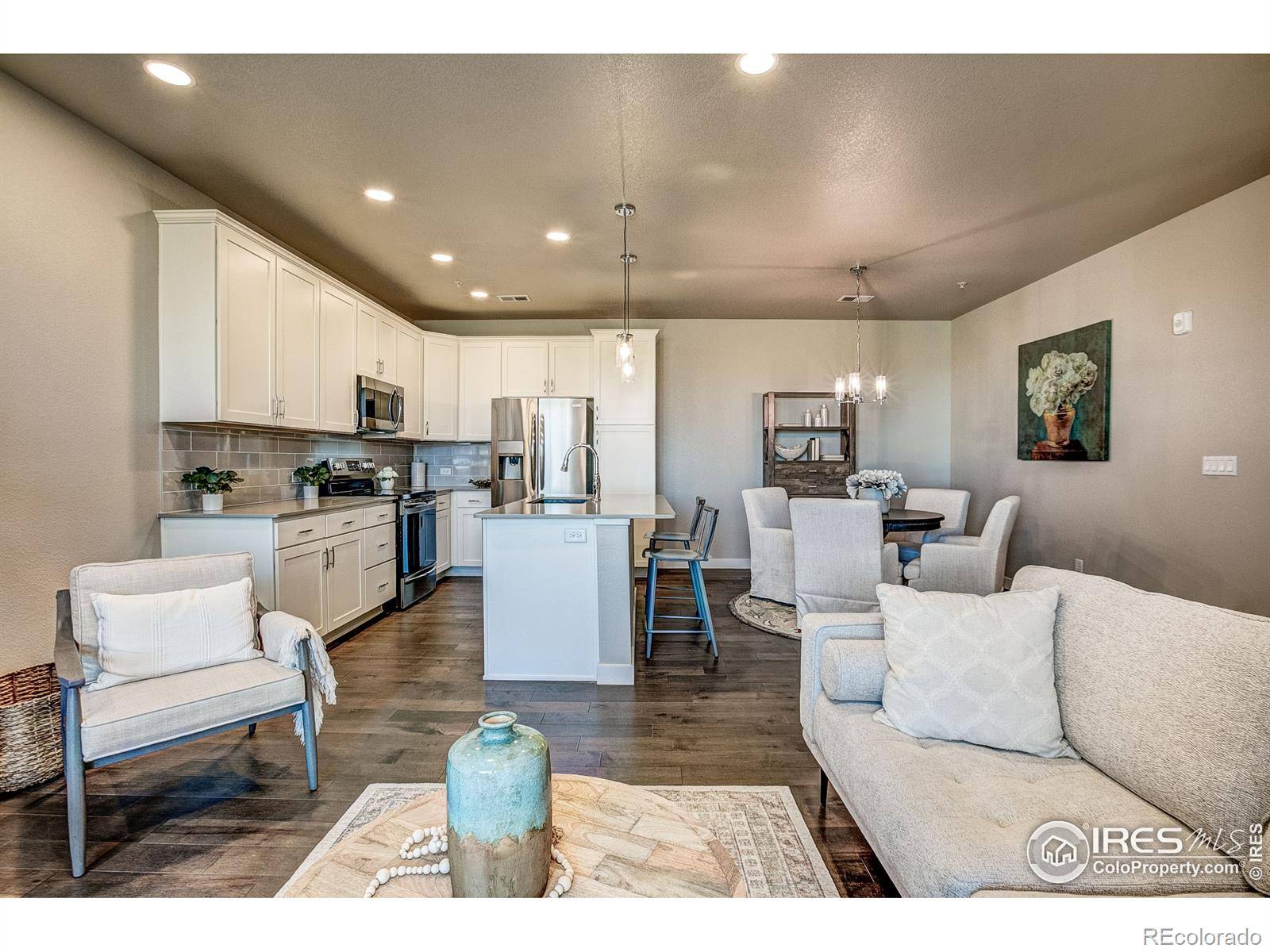 410 High Point DR #102, Longmont, CO 80504