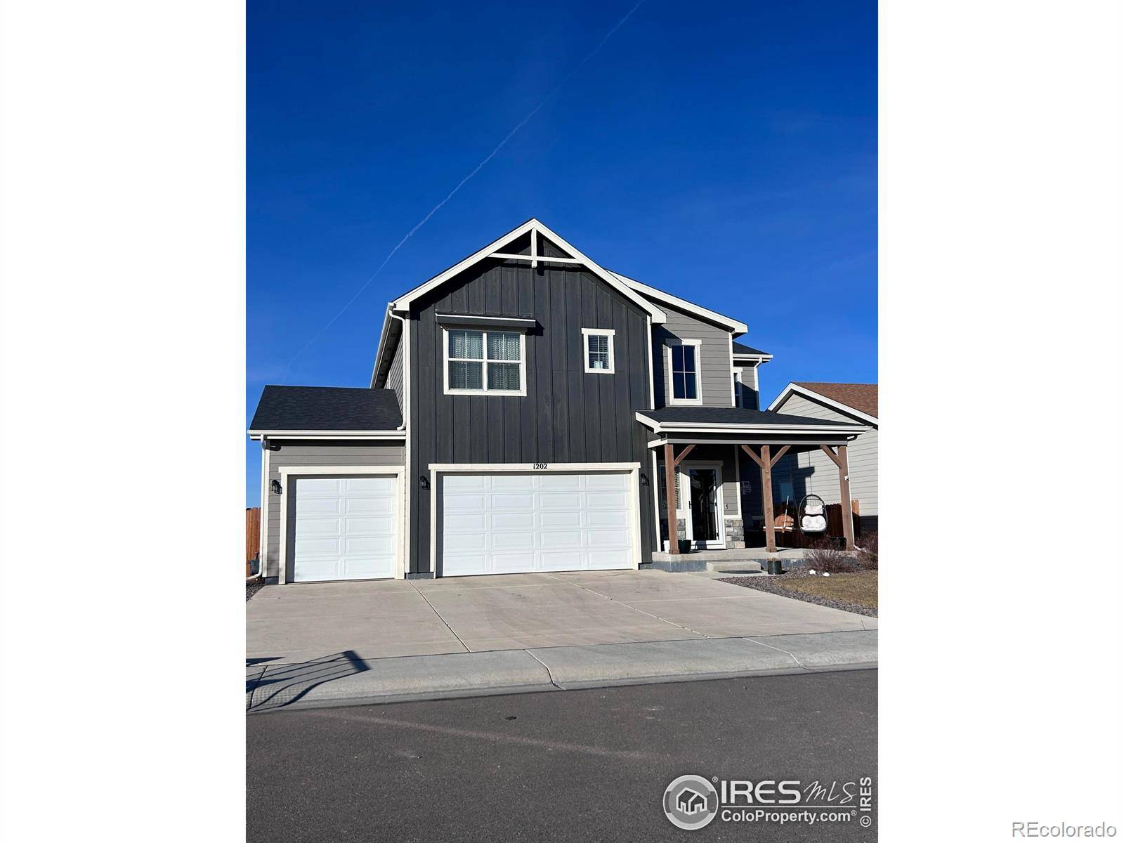 1202 Coyote LN, Wiggins, CO 80654