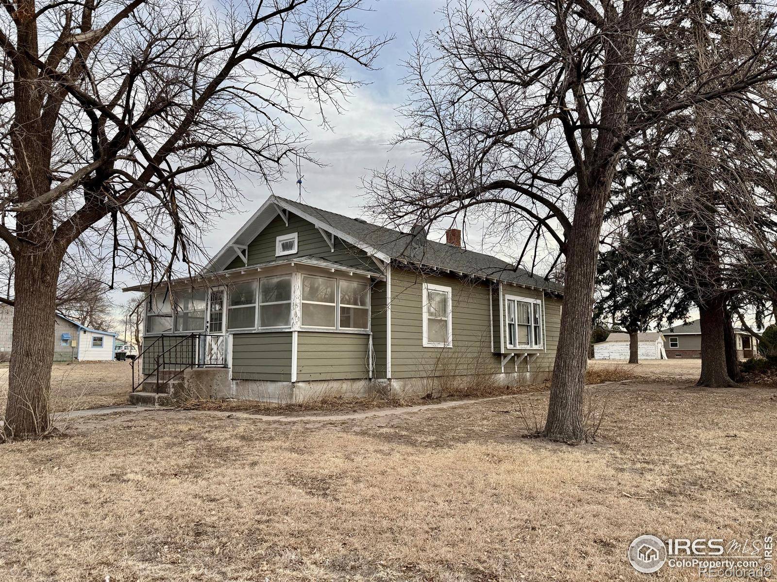 506 E Raymond ST, Haxtun, CO 80731