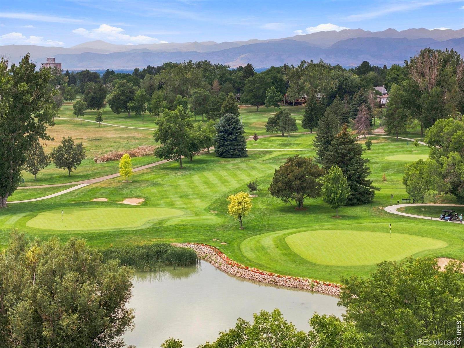 438 Overbrook LN, Longmont, CO 80504