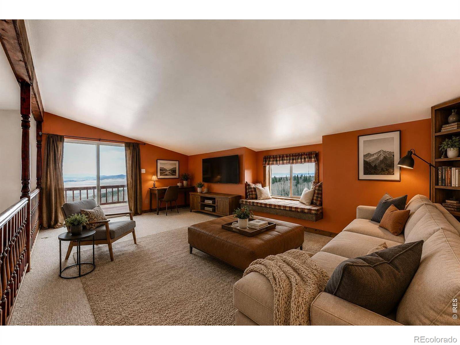 146 Selkirk LN, Jefferson, CO 80456
