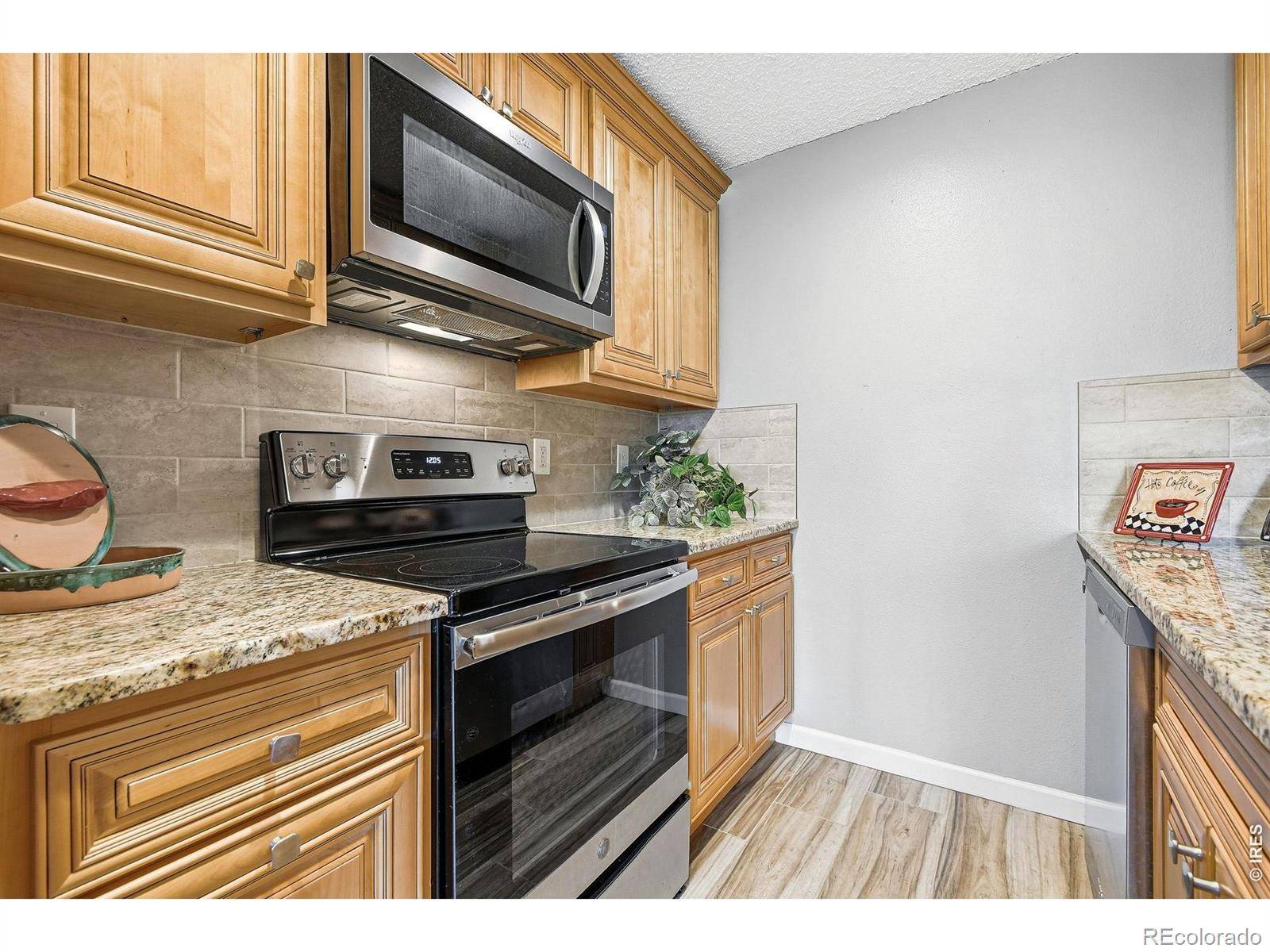 3240 Iris AVE #205, Boulder, CO 80301