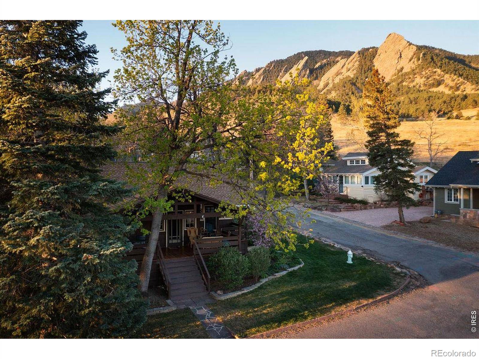 114 Chautauqua PARK, Boulder, CO 80302