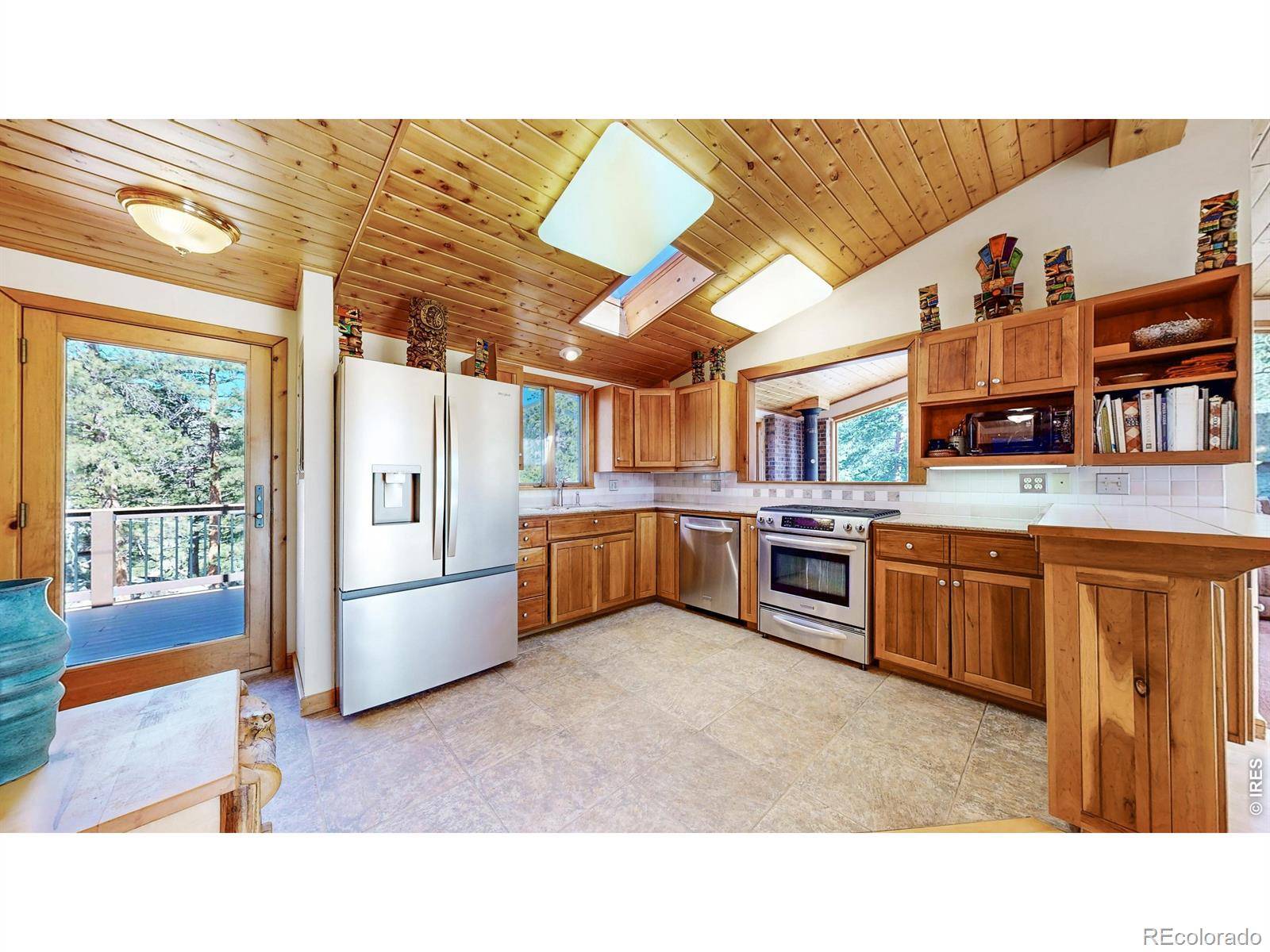 735 Castle Mountain RD, Estes Park, CO 80517