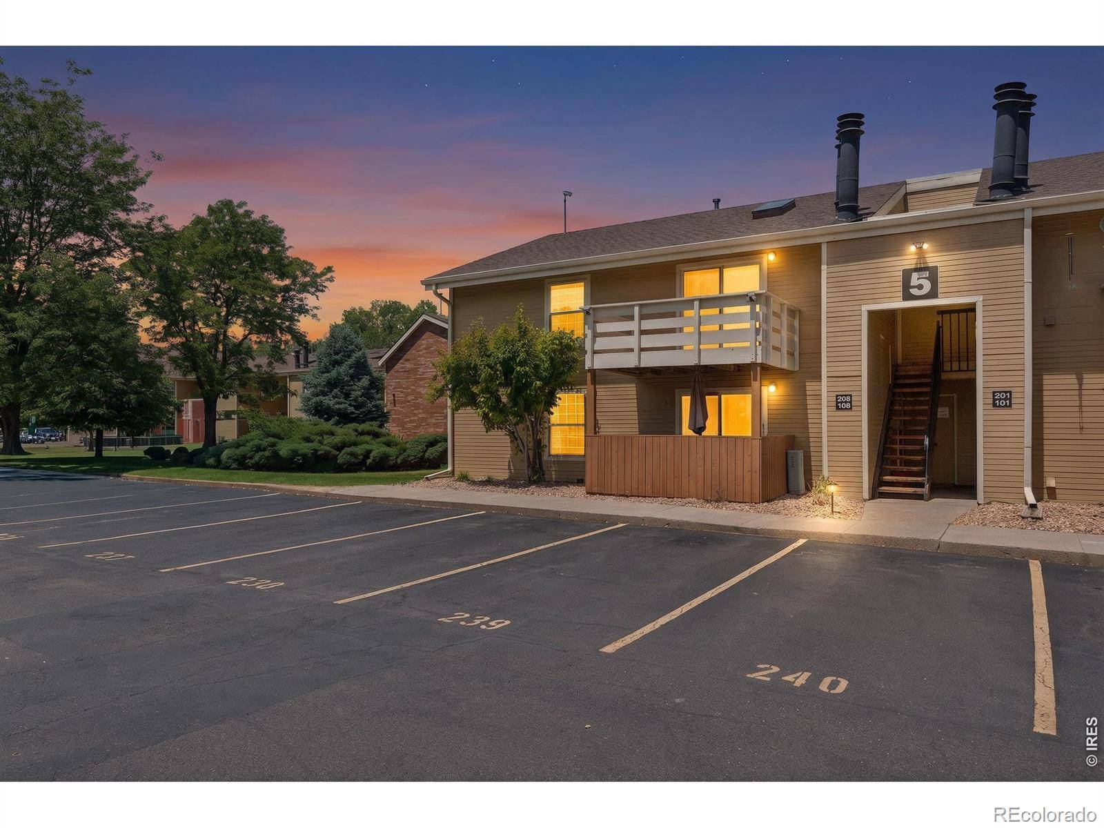 10251 W 44th AVE, Wheat Ridge, CO 80033