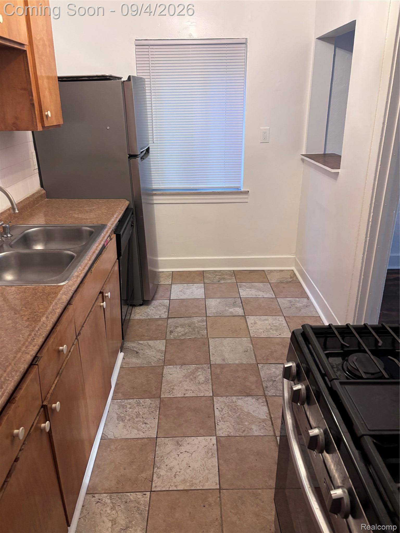 384 N Perry #1, Pontiac, MI 48342