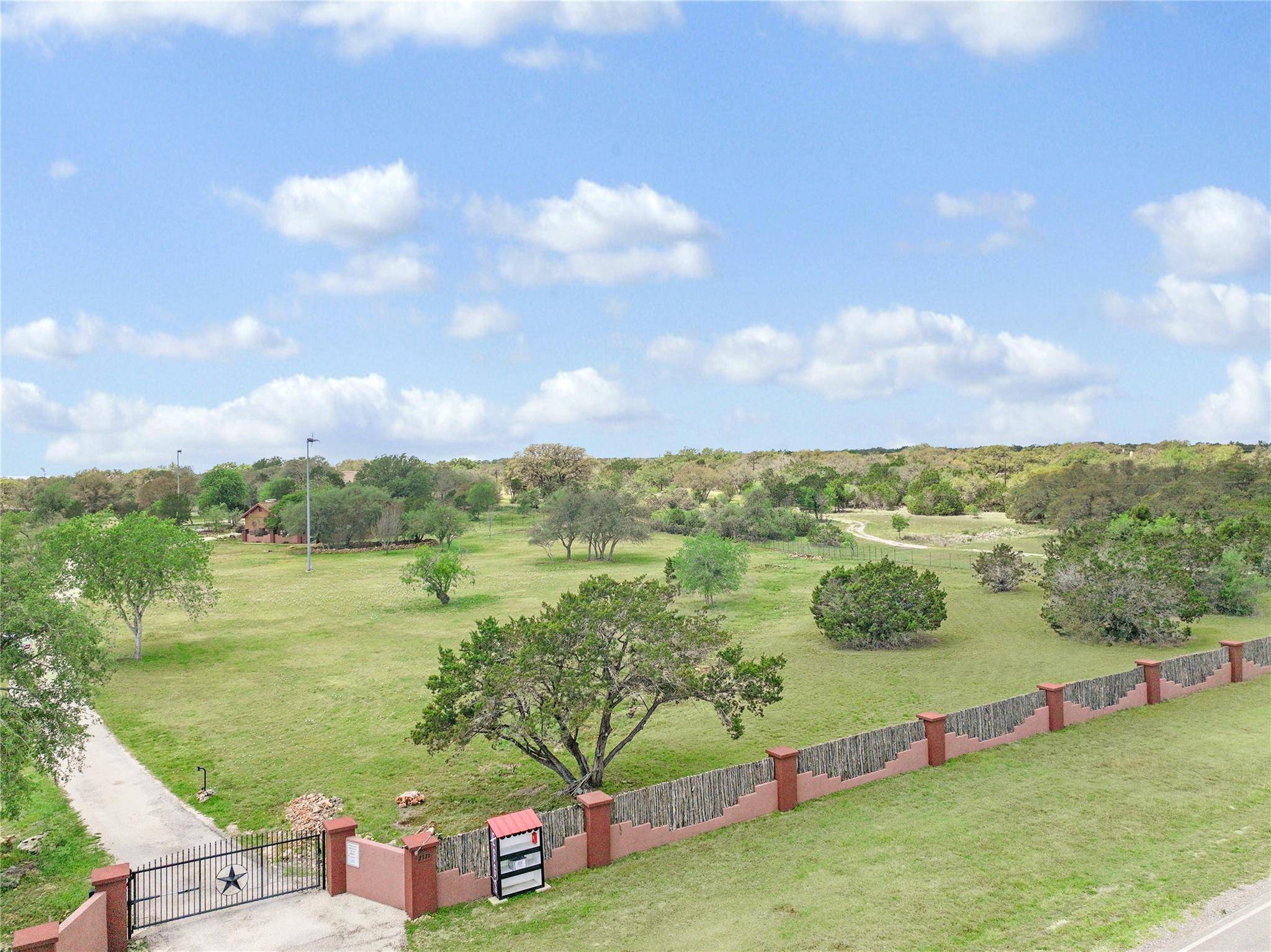 2371 Purgatory RD, New Braunfels, TX 78132