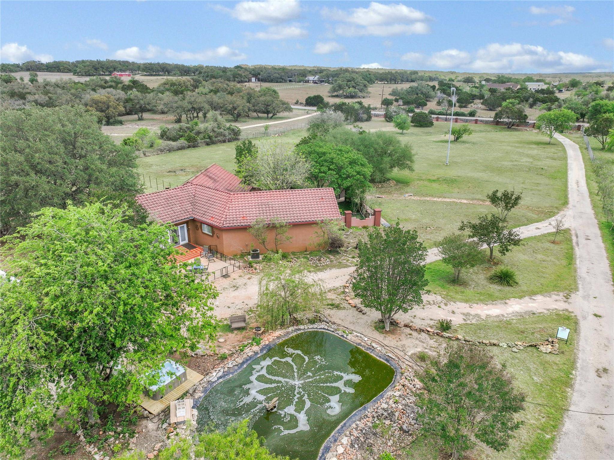 2371 Purgatory RD, New Braunfels, TX 78132