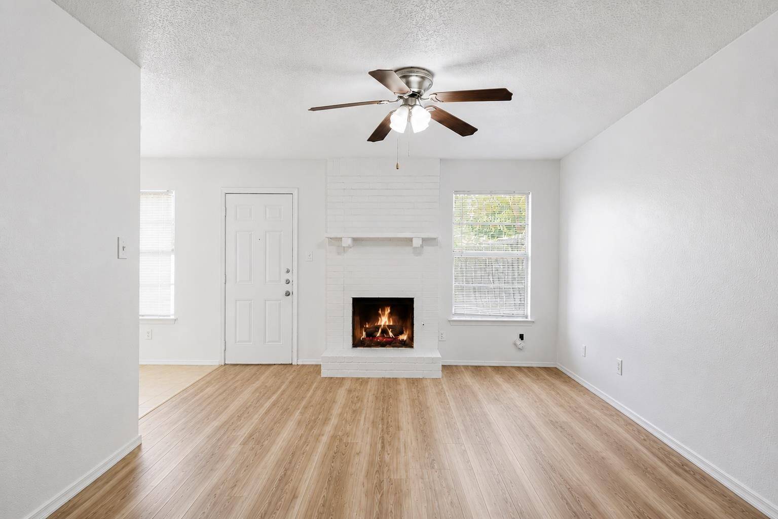 2412 Burleson CT #B, Austin, TX 78741